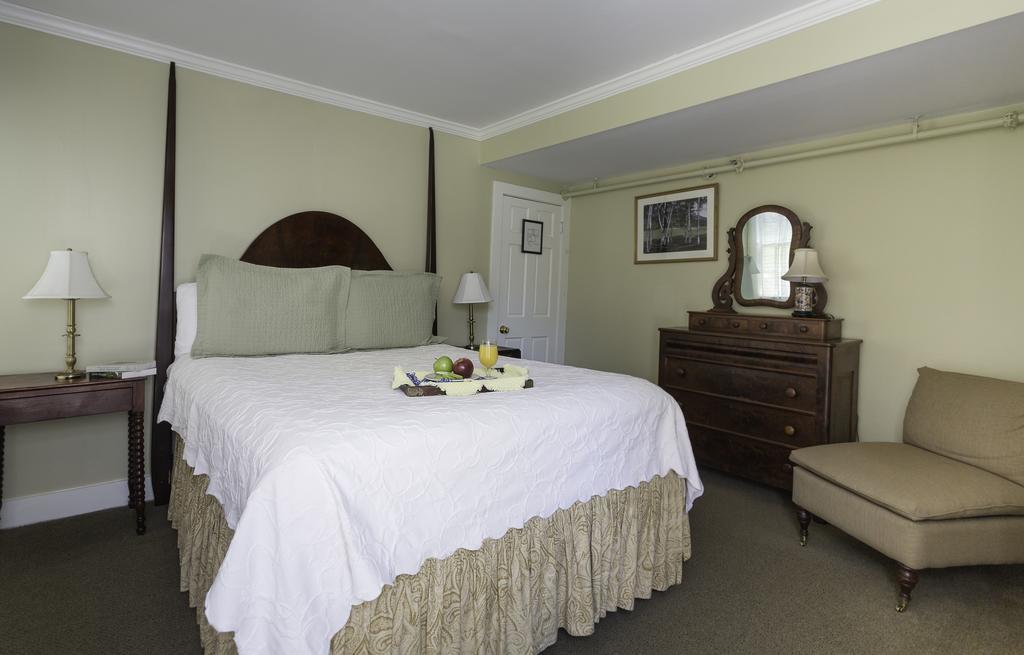 The Inn At Manchester Exterior photo