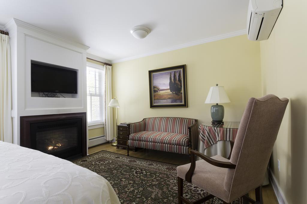 The Inn At Manchester Exterior photo
